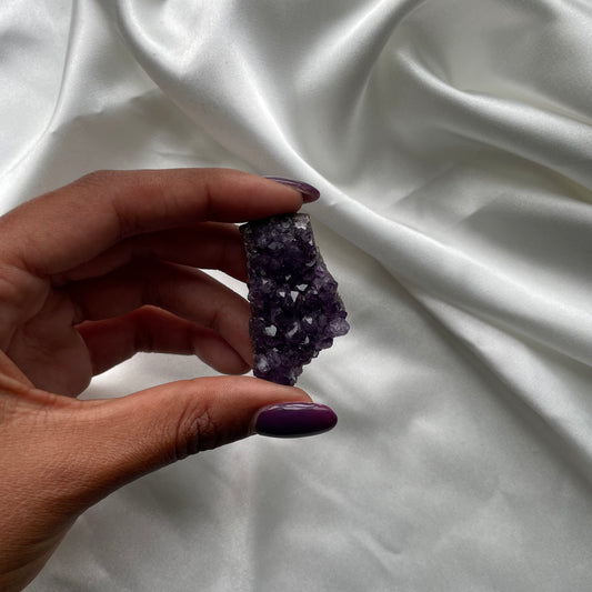 Amethyst Cluster 4 - AAA Grade Quality (Uruguay)
