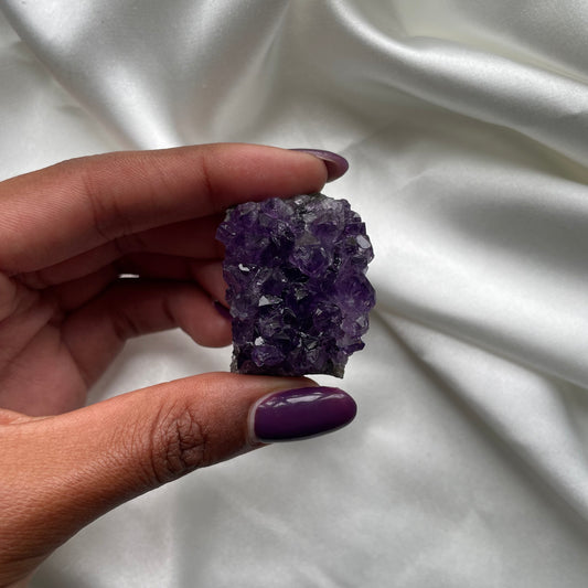 Amethyst Cluster 1 - AAA Grade Quality (Uruguay)