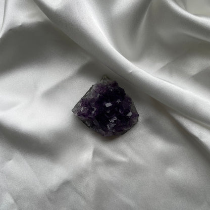 Amethyst Cluster 6 - AAA Grade Quality (Uruguay)