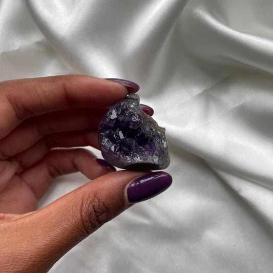 Amethyst Cluster 2 - AAA Grade Quality (Uruguay)