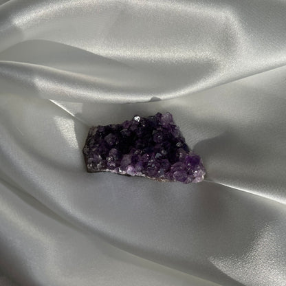 Amethyst Cluster 4 - AAA Grade Quality (Uruguay)