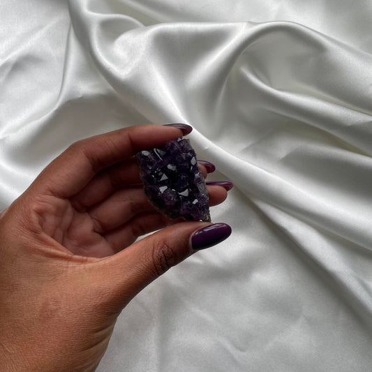 Amethyst Cluster 5 - AAA Grade Quality (Uruguay)