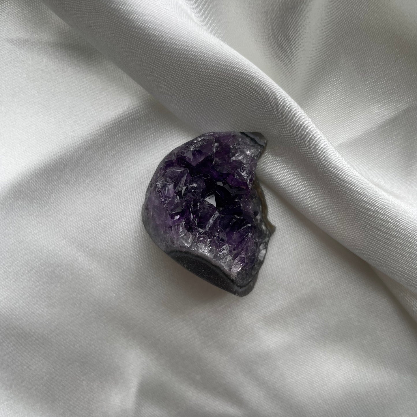 Amethyst Cluster 2 - AAA Grade Quality (Uruguay)