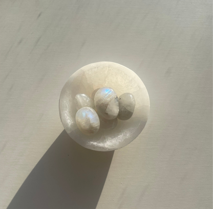 Rainbow Moonstone Medium Tumblestone - AAA Grade Quality (India)