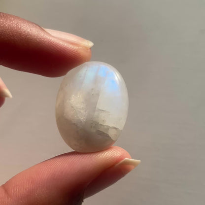 Rainbow Moonstone Medium Tumblestone - AAA Grade Quality (India)
